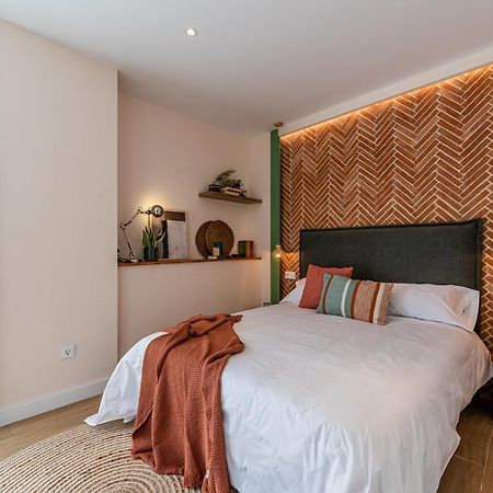 Vestal Suites Domo 坎布里尔斯 外观 照片