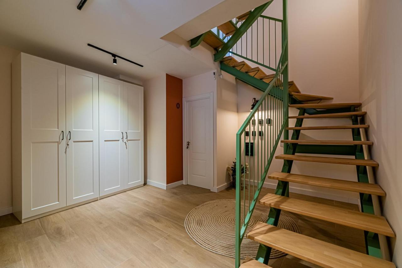 Vestal Suites Domo 坎布里尔斯 外观 照片